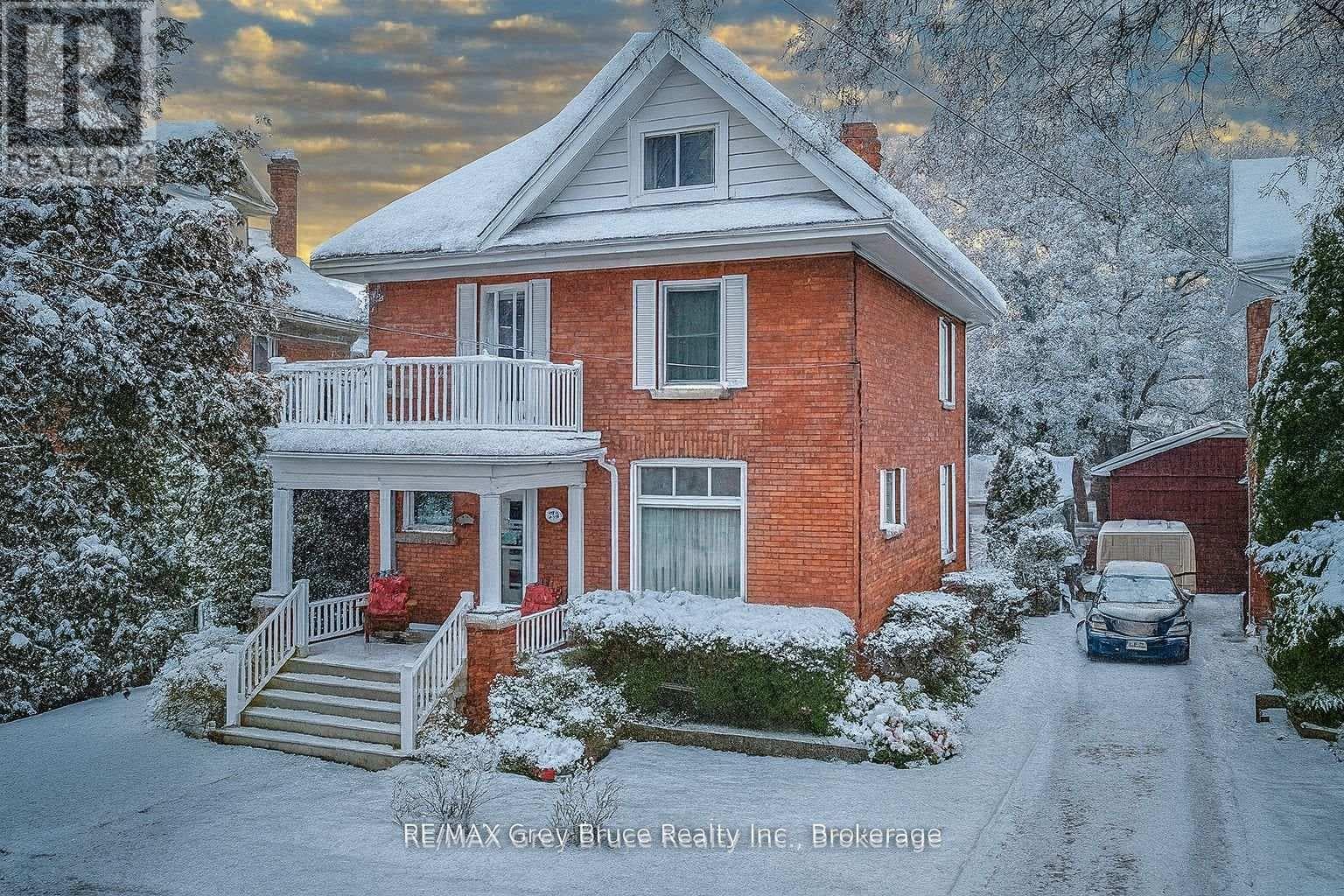 714 4TH AVENUE EAST in