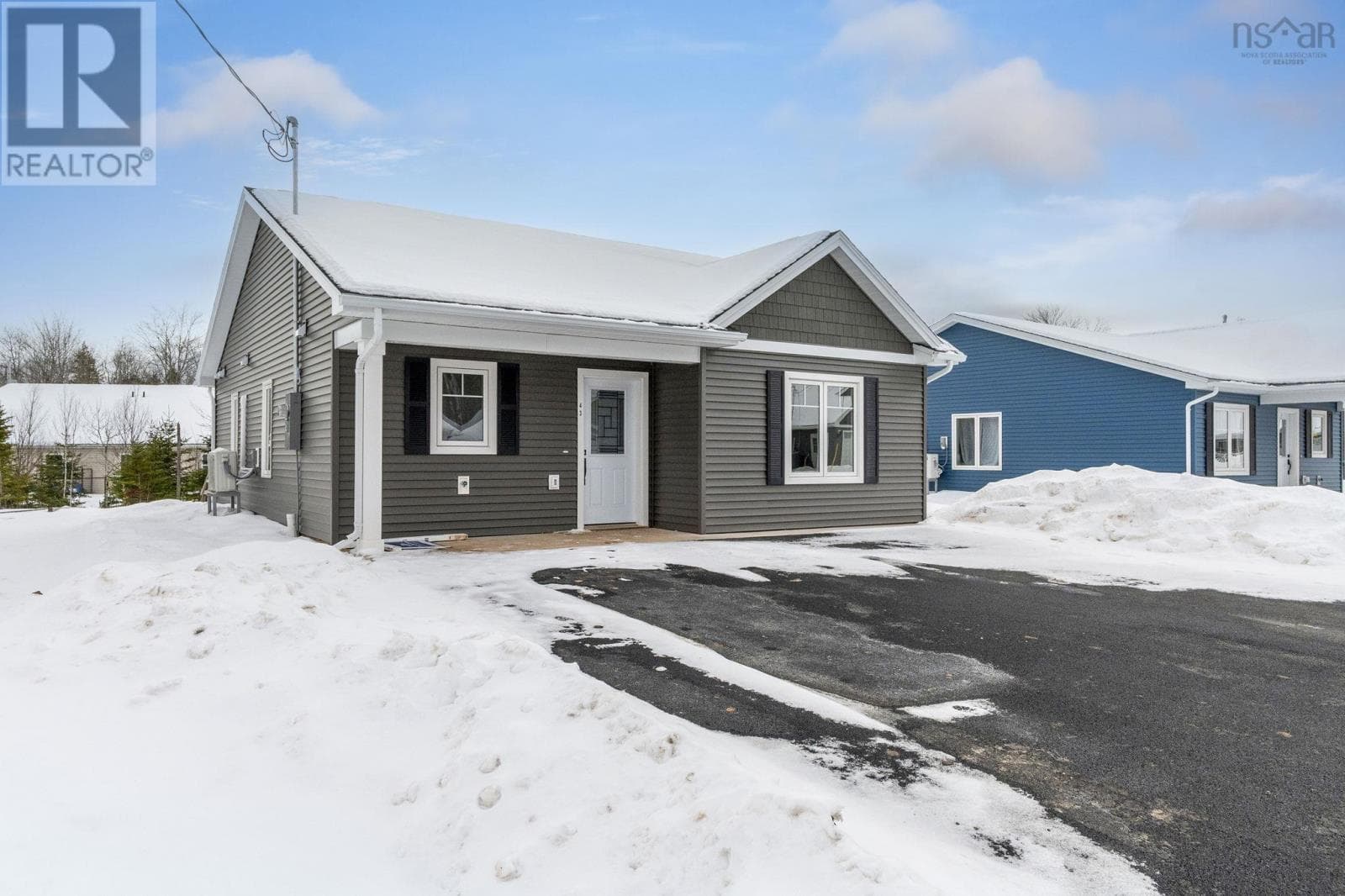 43 Amelia Ave Avenue in