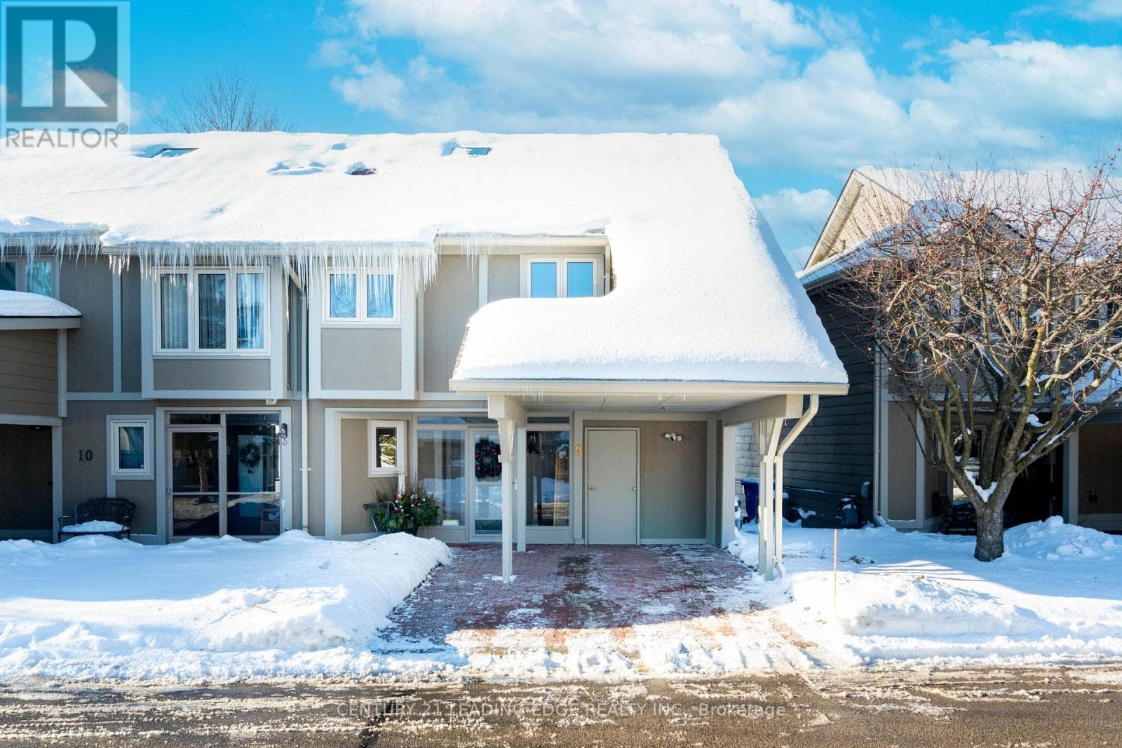 9 DAVY POINT CIRCLE in Keswick West