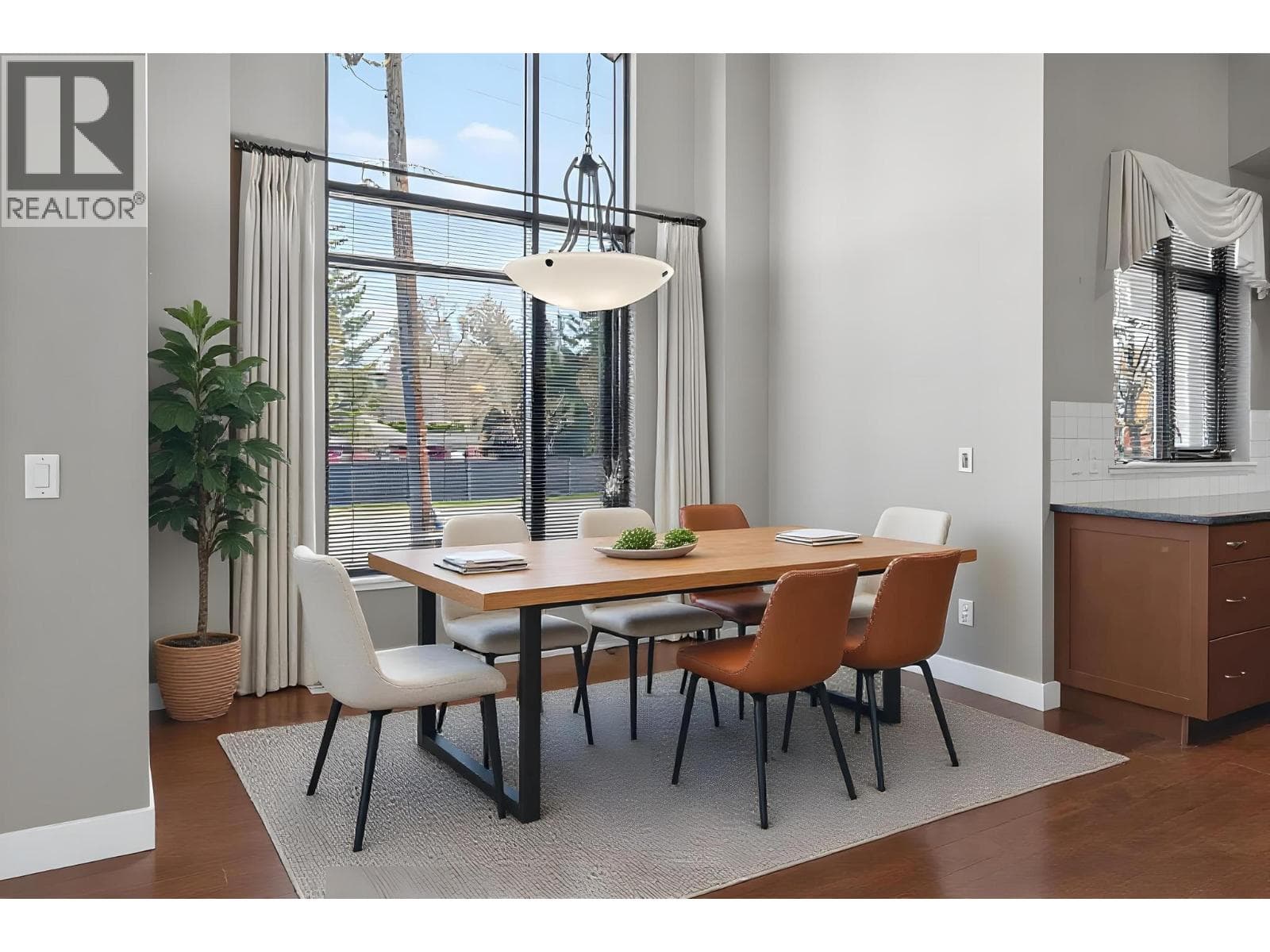 600 Sarsons Road Unit# 203 in North Mission - Crawford