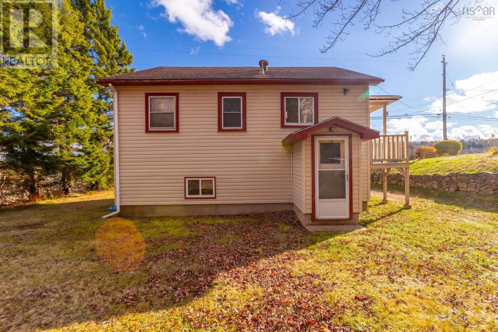 15 PINE DRIVE in