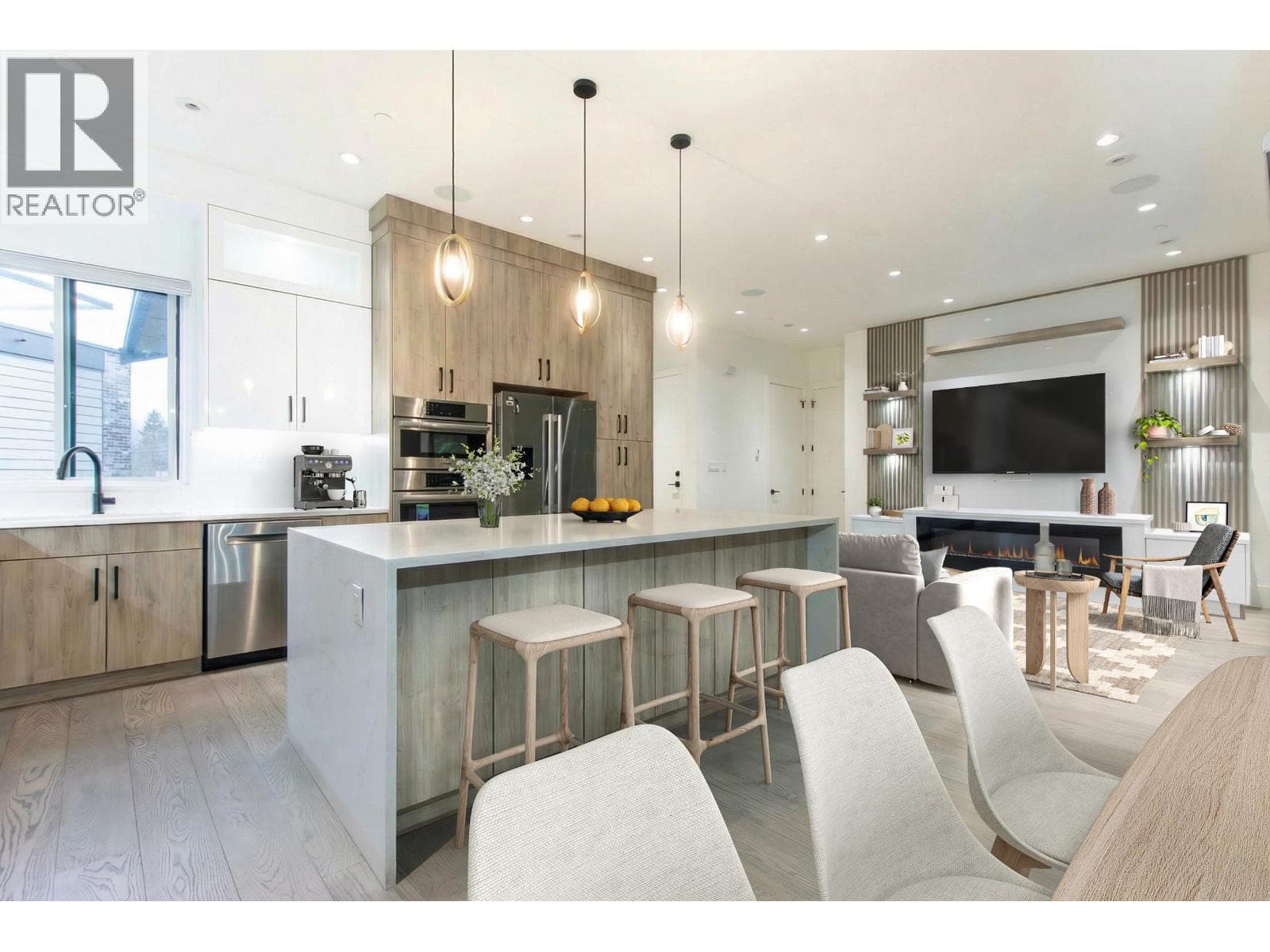 39184 WOODPECKER PLAZA in