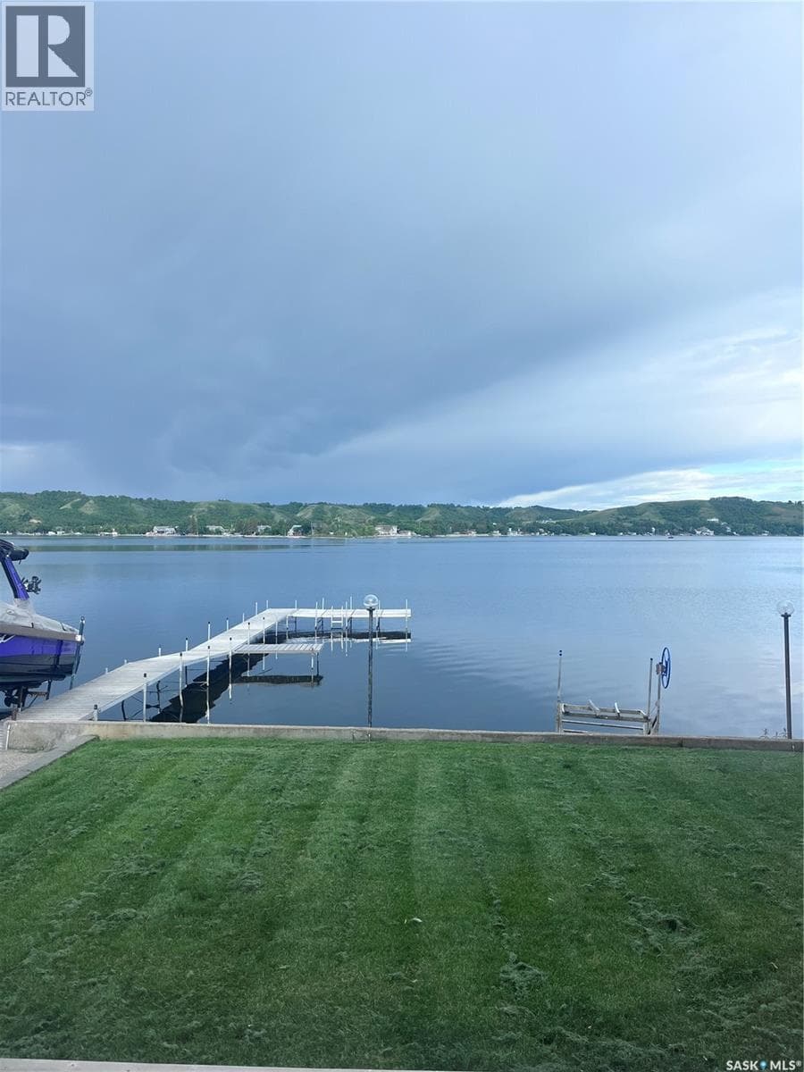 2 Lakeview LANE in
