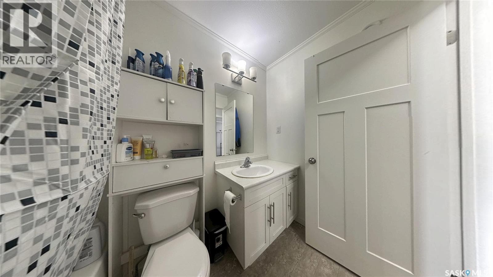 265 322 LEWIN WAY in Sonebridge