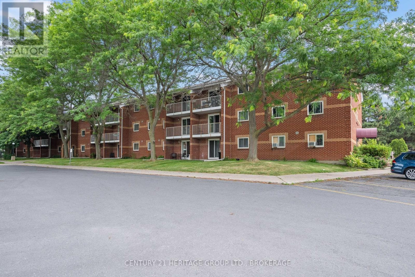 114 - 573 ARMSTRONG ROAD E in Gardiners / Meadowbrook