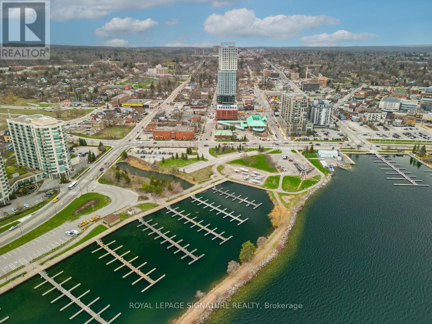 2201 - 39 MARY STREET in