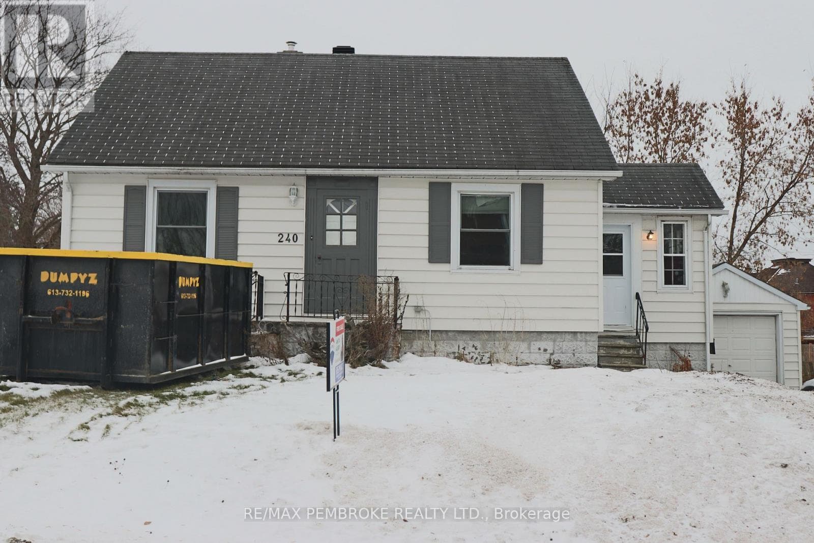 240 DUNLOP STREET in