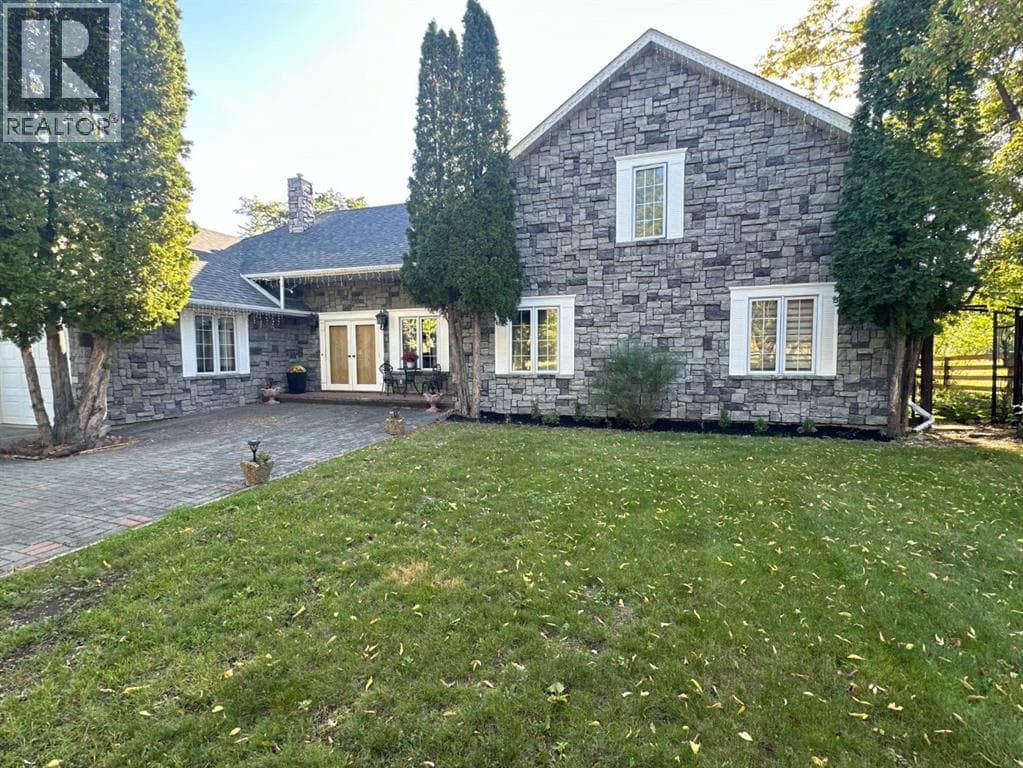 11905 91 STREET in