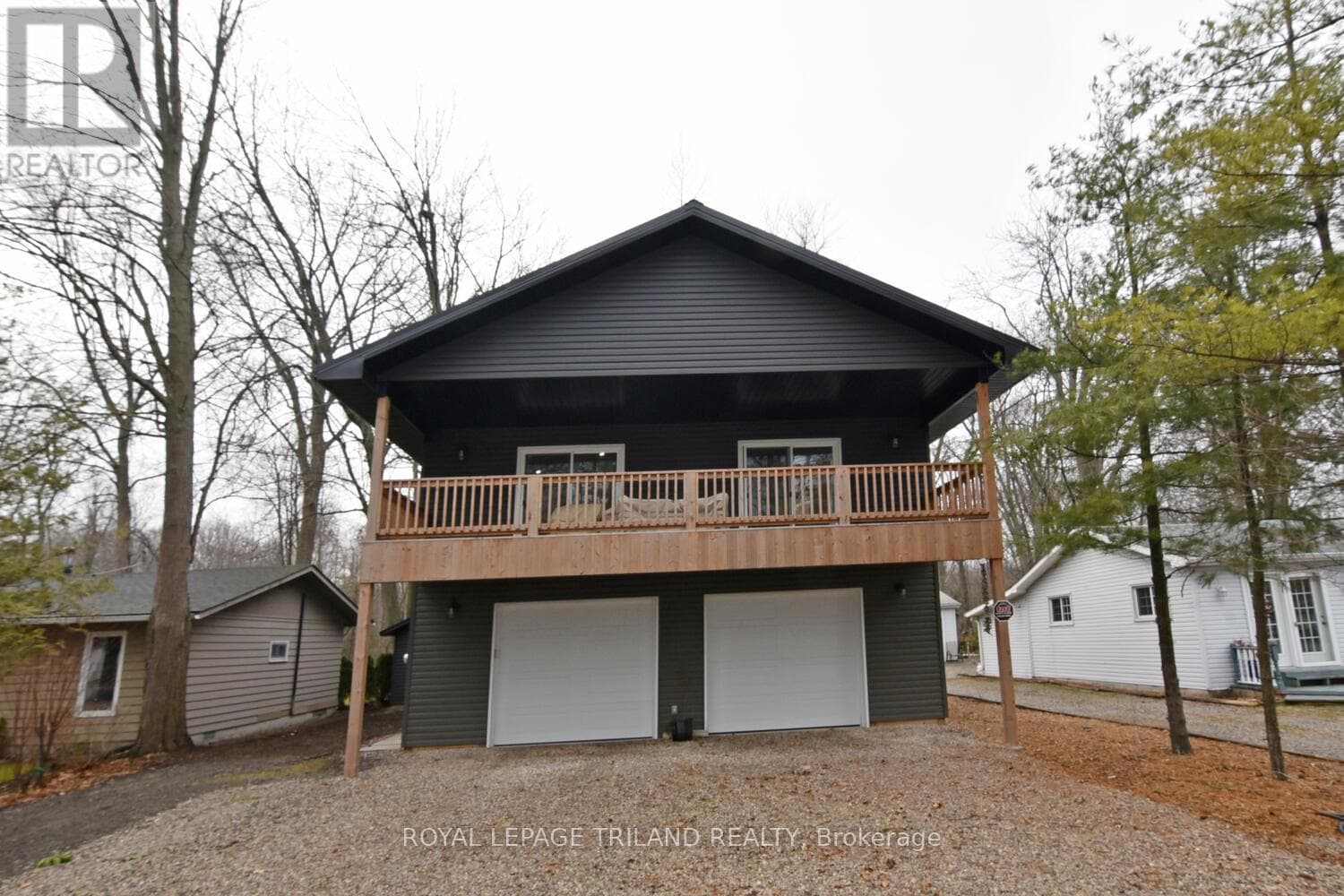 9904 LAKE ROAD in