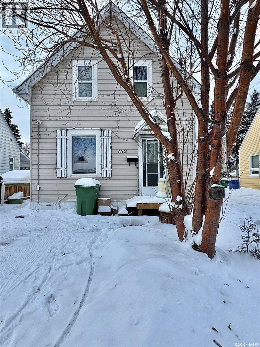 152 Sixth AVENUE N in