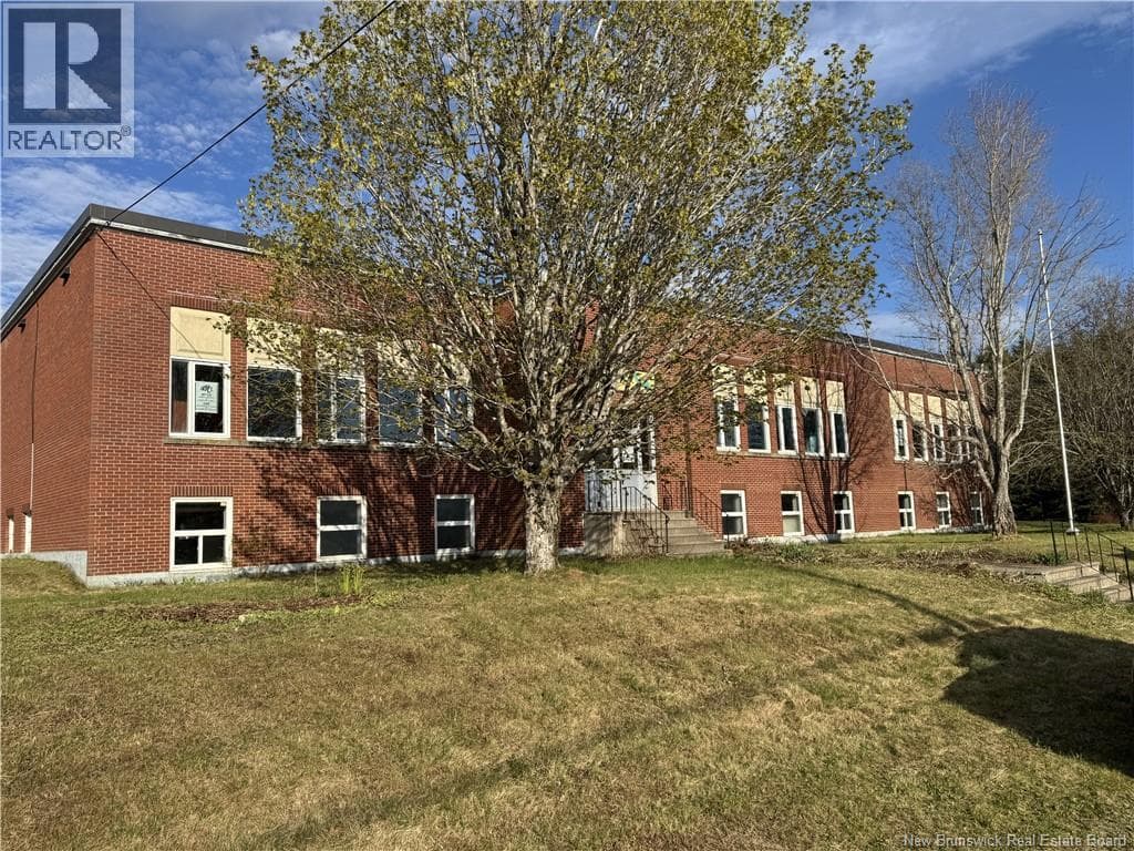 305 DEBEC ROAD in