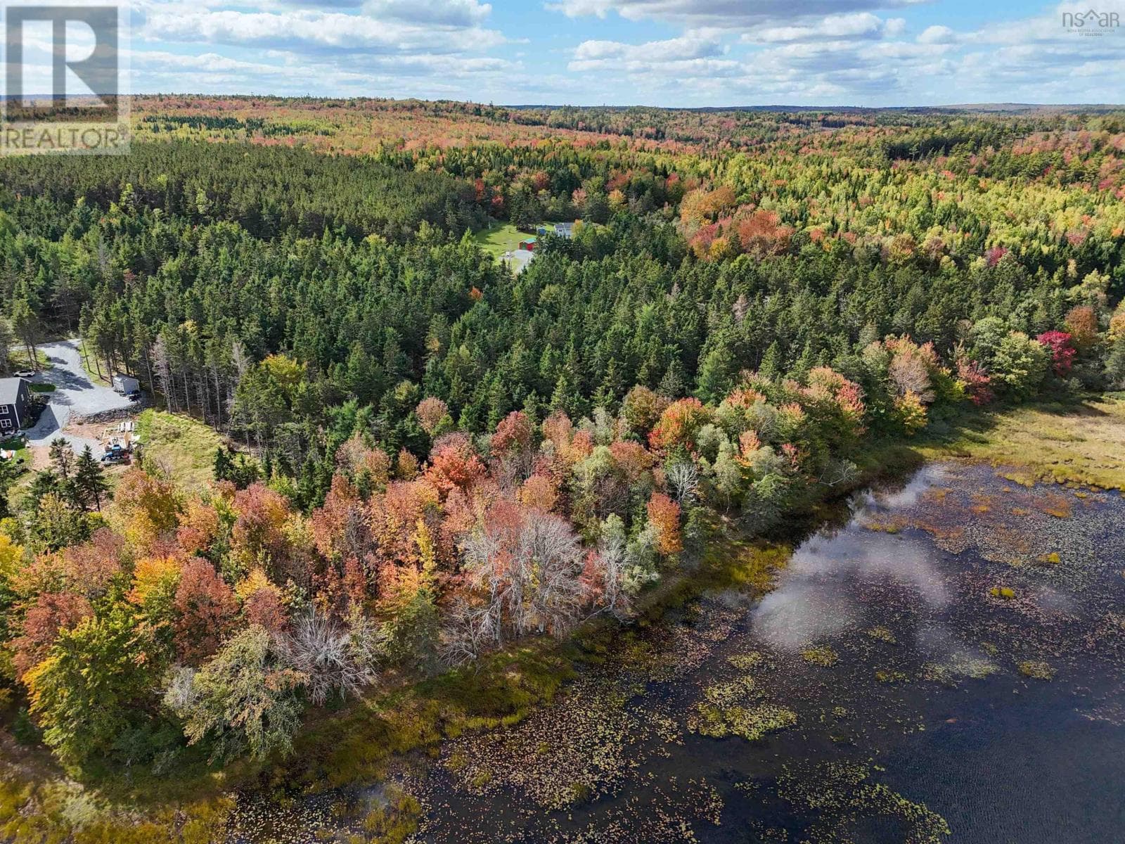 994 Lake Egmont Road in LAKE EGMONT