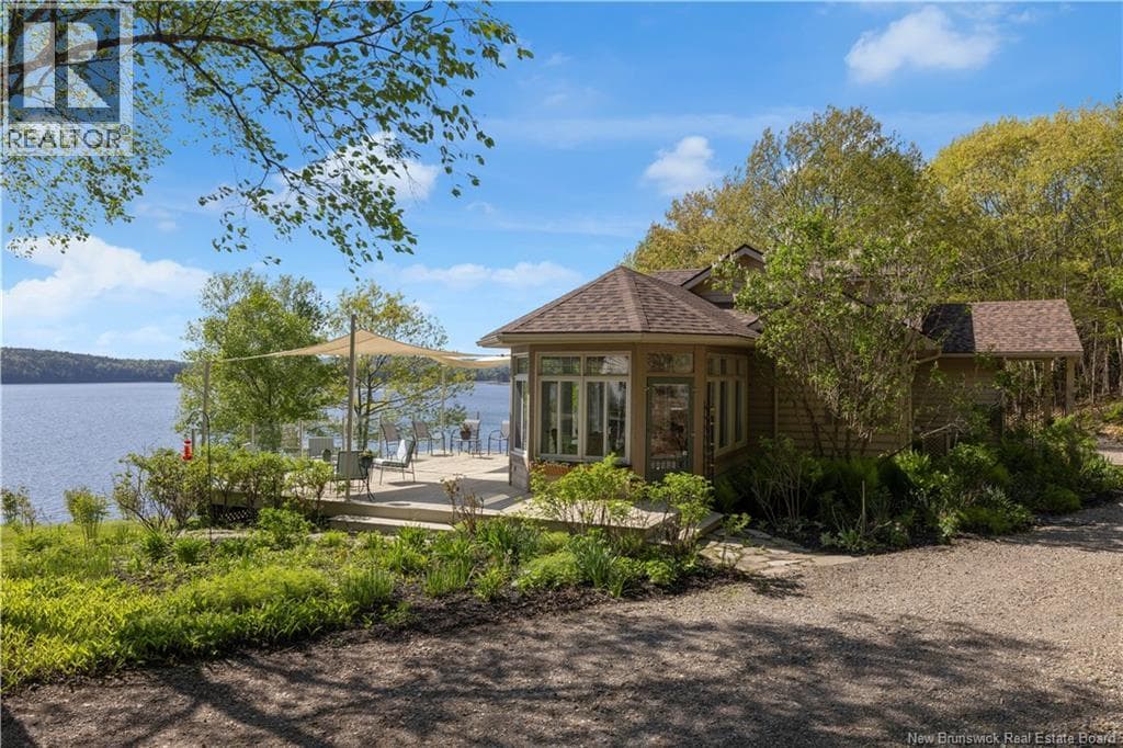 158 HILLS POINT ROAD in