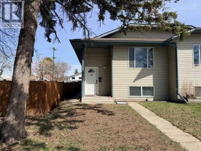 B, 5915 52 Avenue in