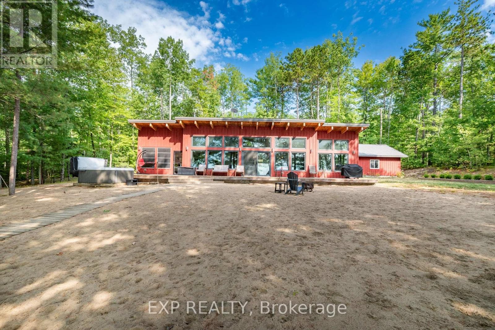 332 LACHLAN LANE in