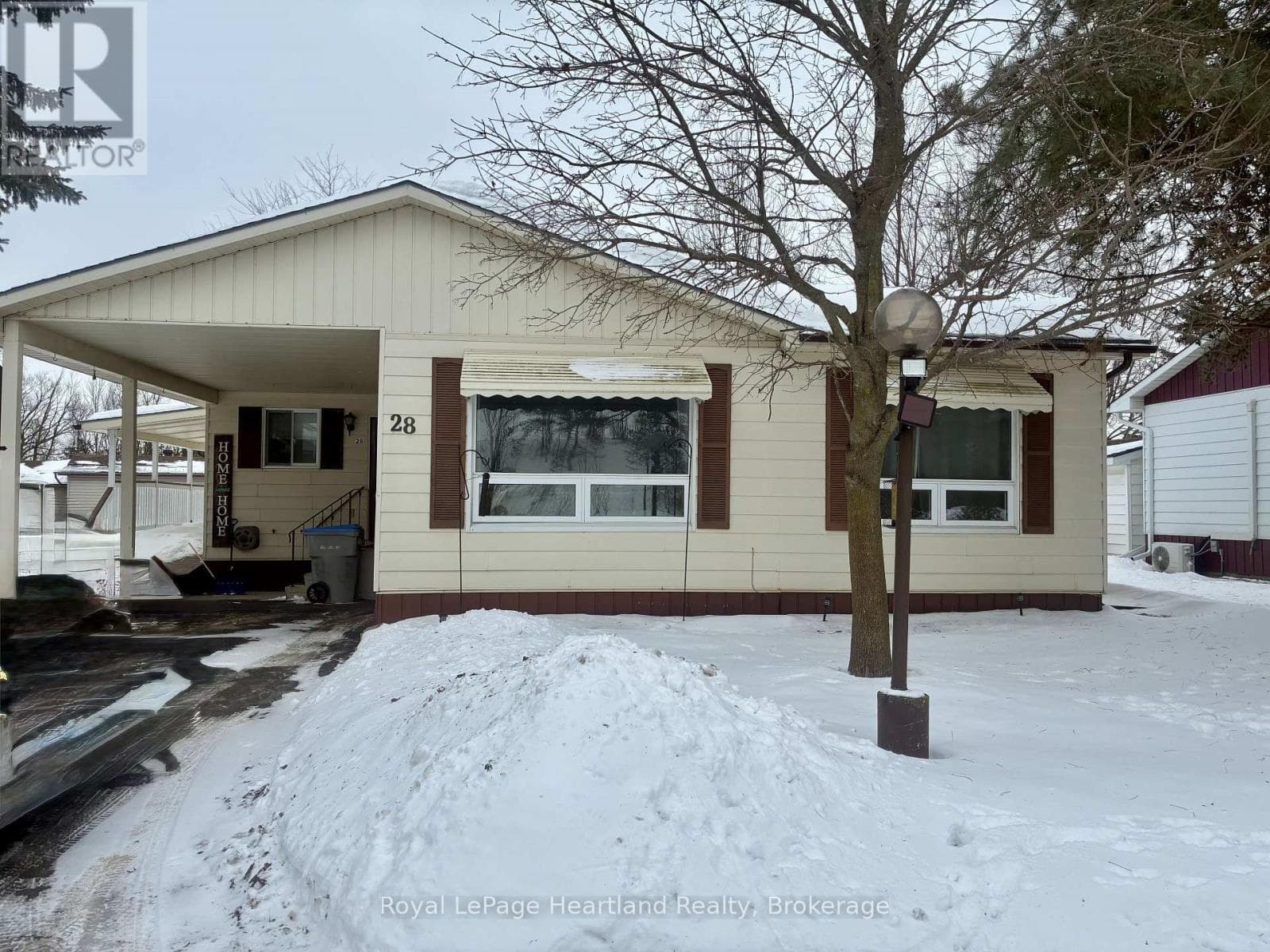 28 BRIARWOOD CRESCENT in