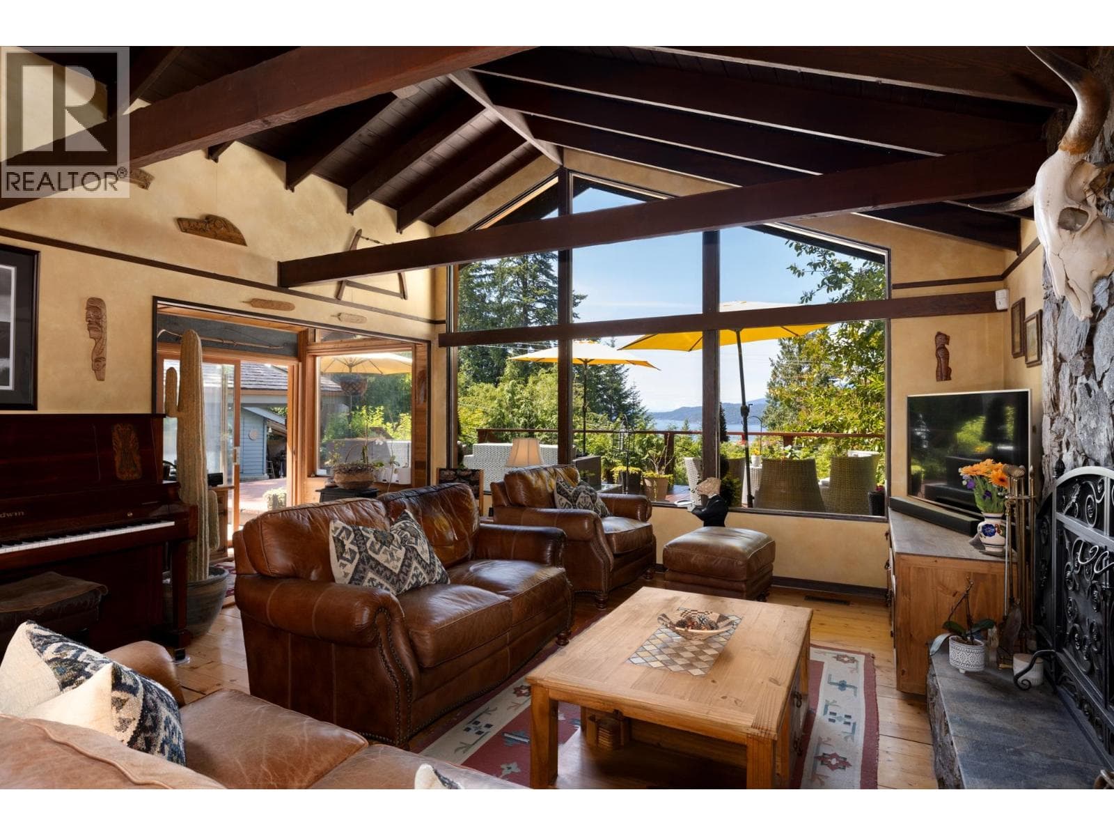 315 BAYVIEW ROAD in