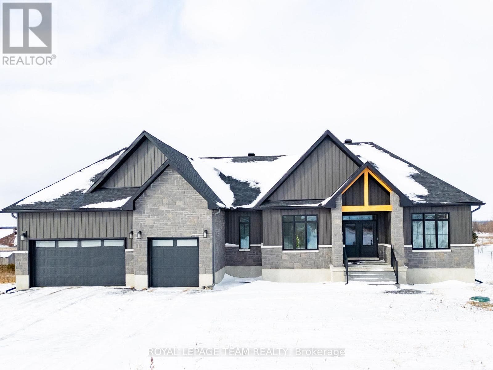 224 TRUDEAU CRESCENT in
