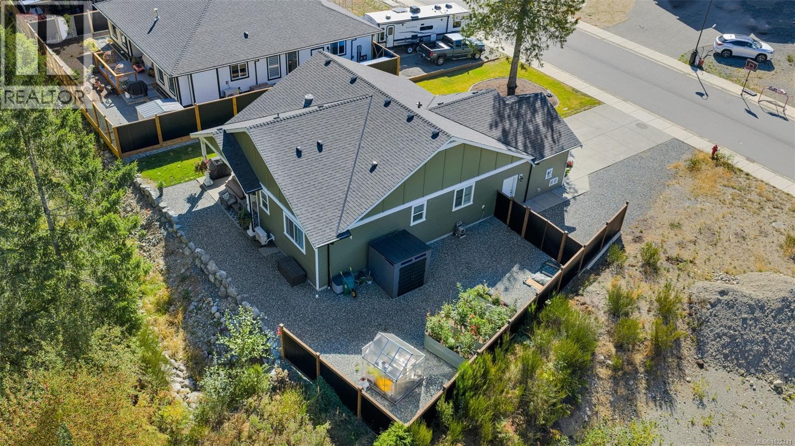 129 EDGEWOOD DRIVE in