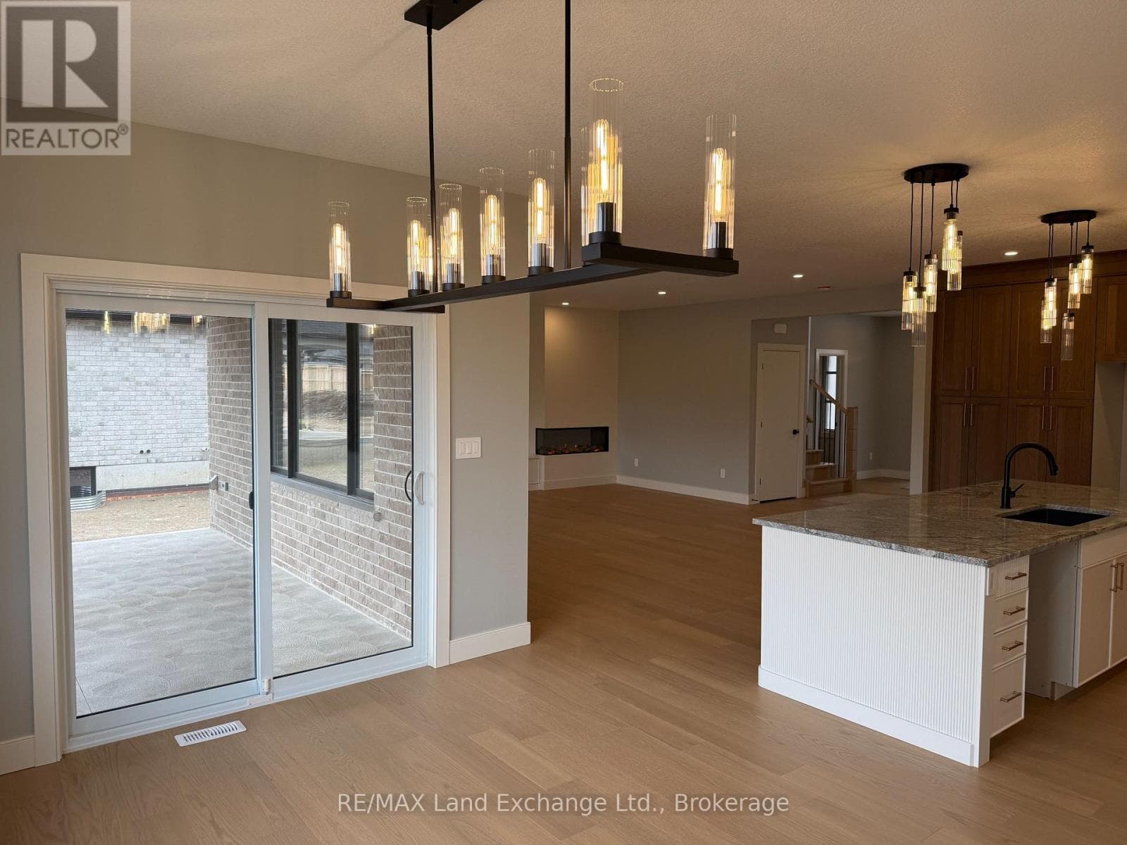 962 BOGDANOVIC WAY in