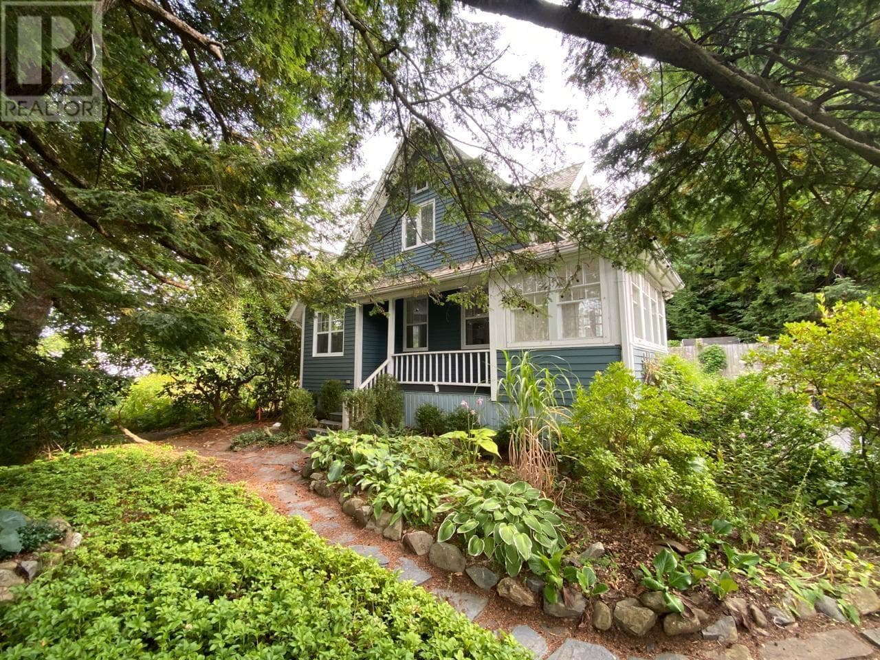 38 KEARNEY LAKE ROAD in HALIFAX