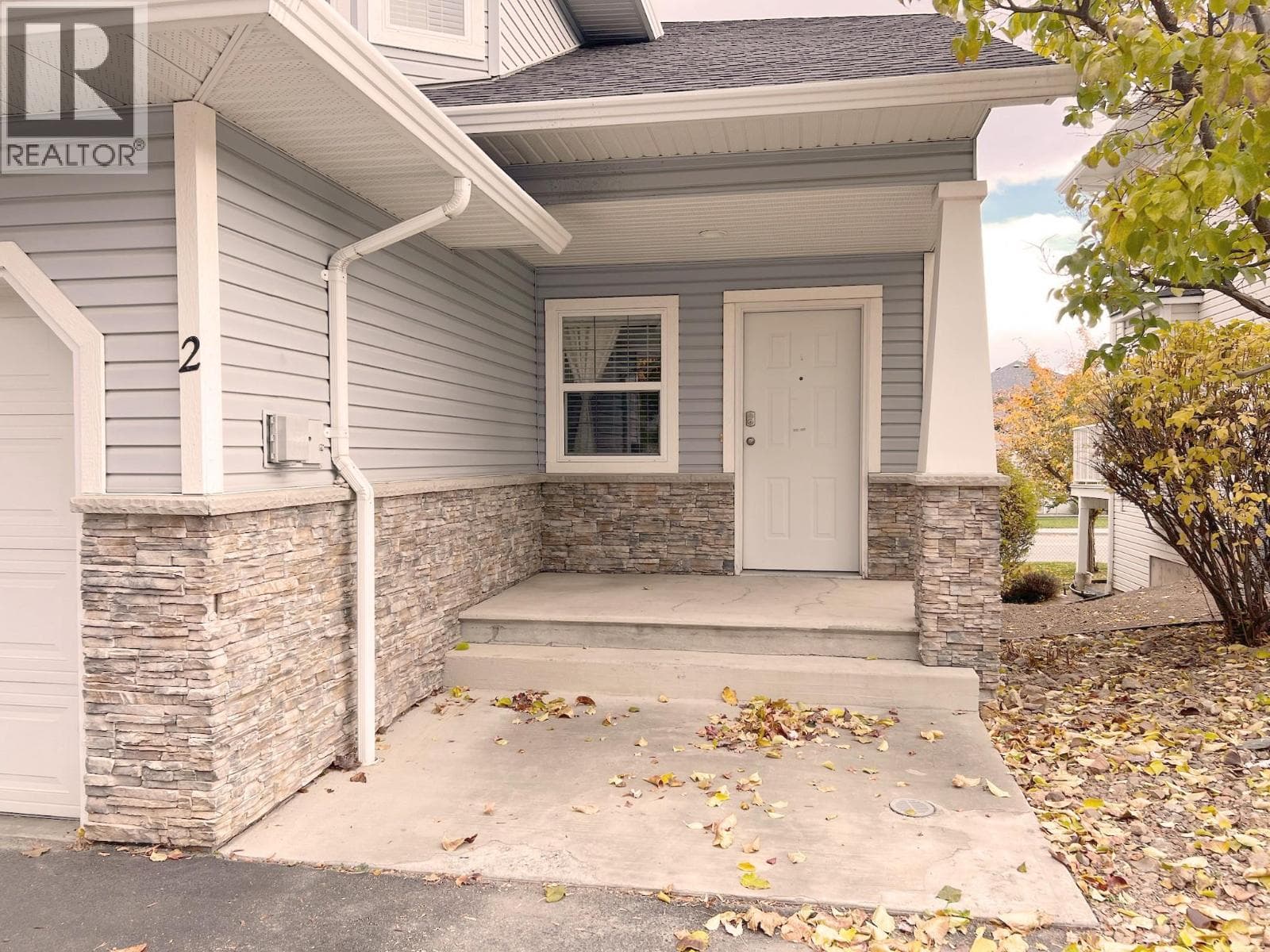 1945 Grasslands Boulevard Unit# 2 in Batchelor Heights
