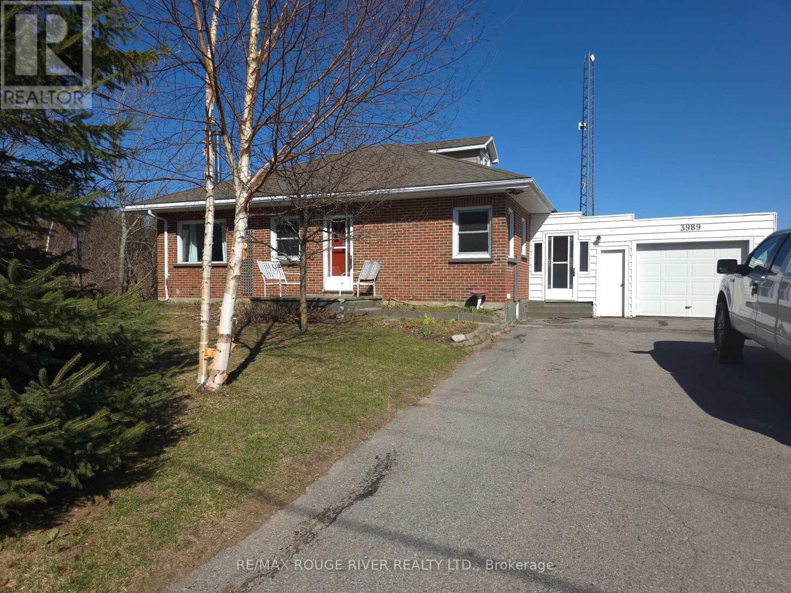 3989 MCINTOSH ROAD in