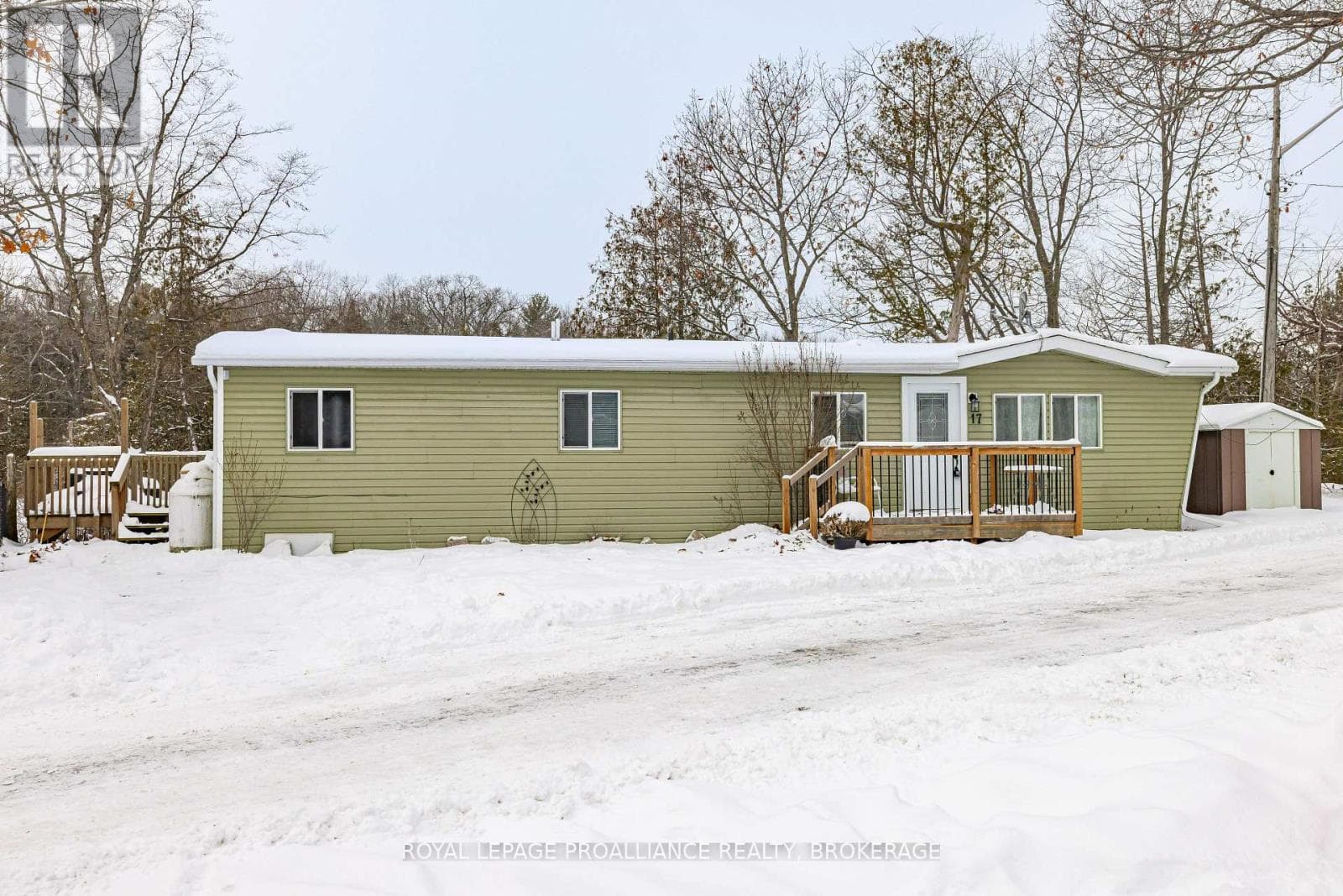 17 - 5569 BATH ROAD in