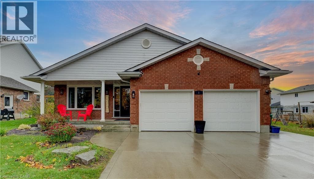 1 EDGEWOOD COURT in Wellesley Village