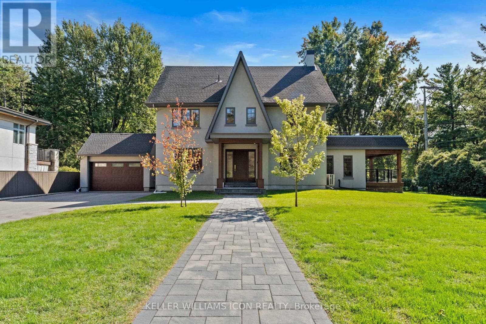 320 HILLCREST ROAD in ROCKCLIFFE PARK
