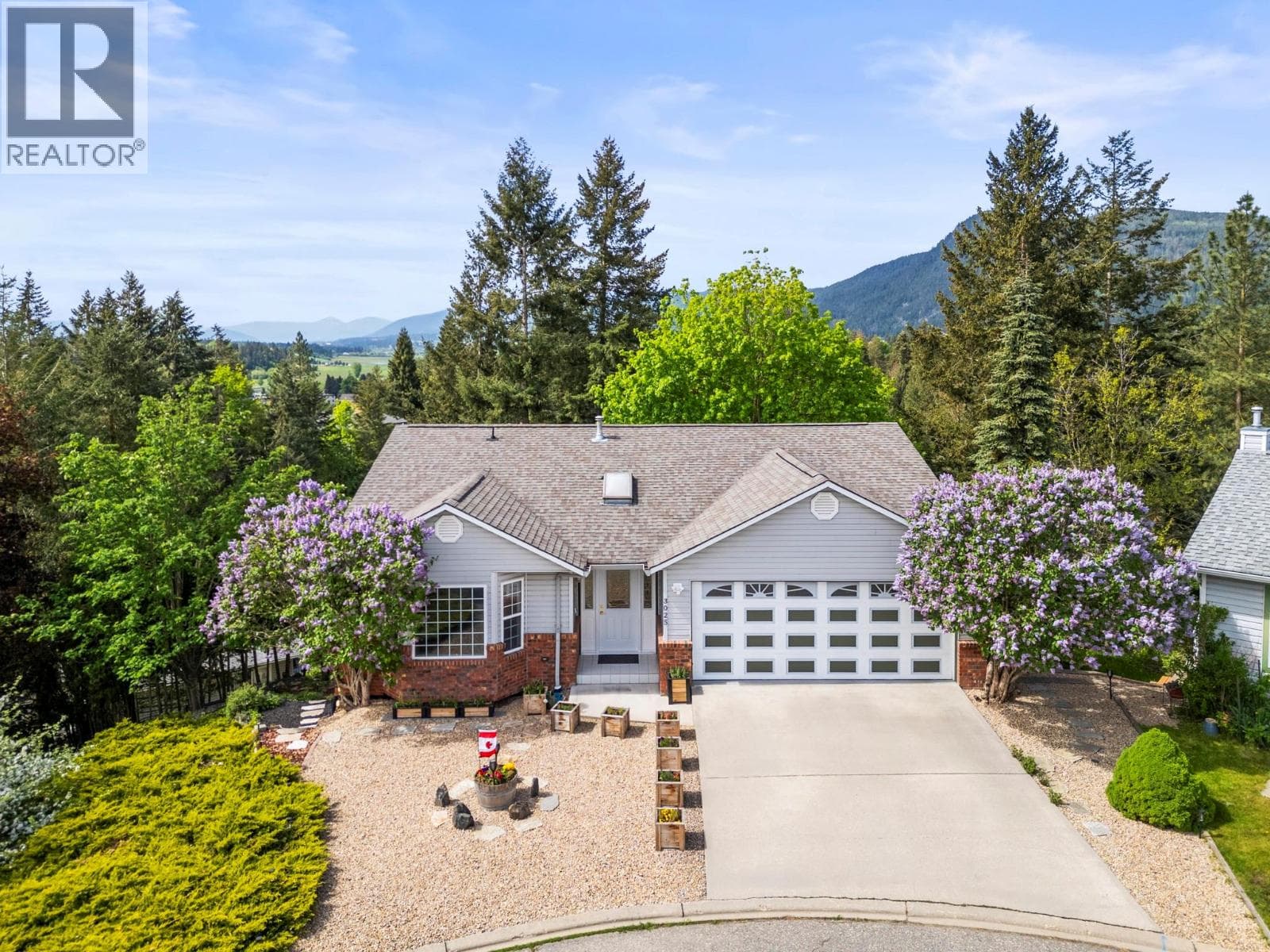 3025 MURISON PLAZA in
