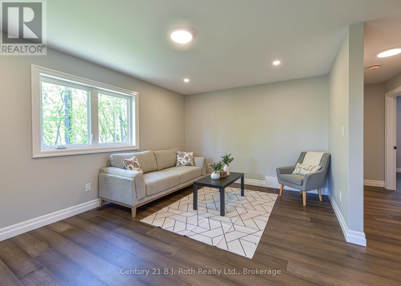 3324 BRAMSHOTT AVENUE in