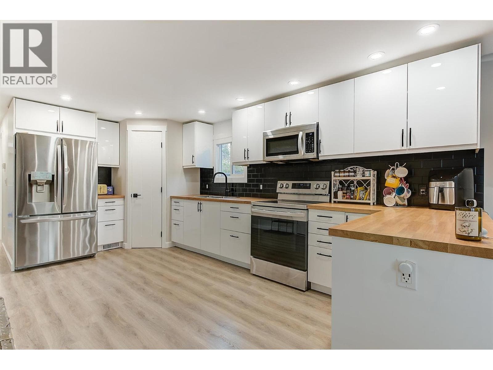 2065 Boucherie Road Unit# 41 in