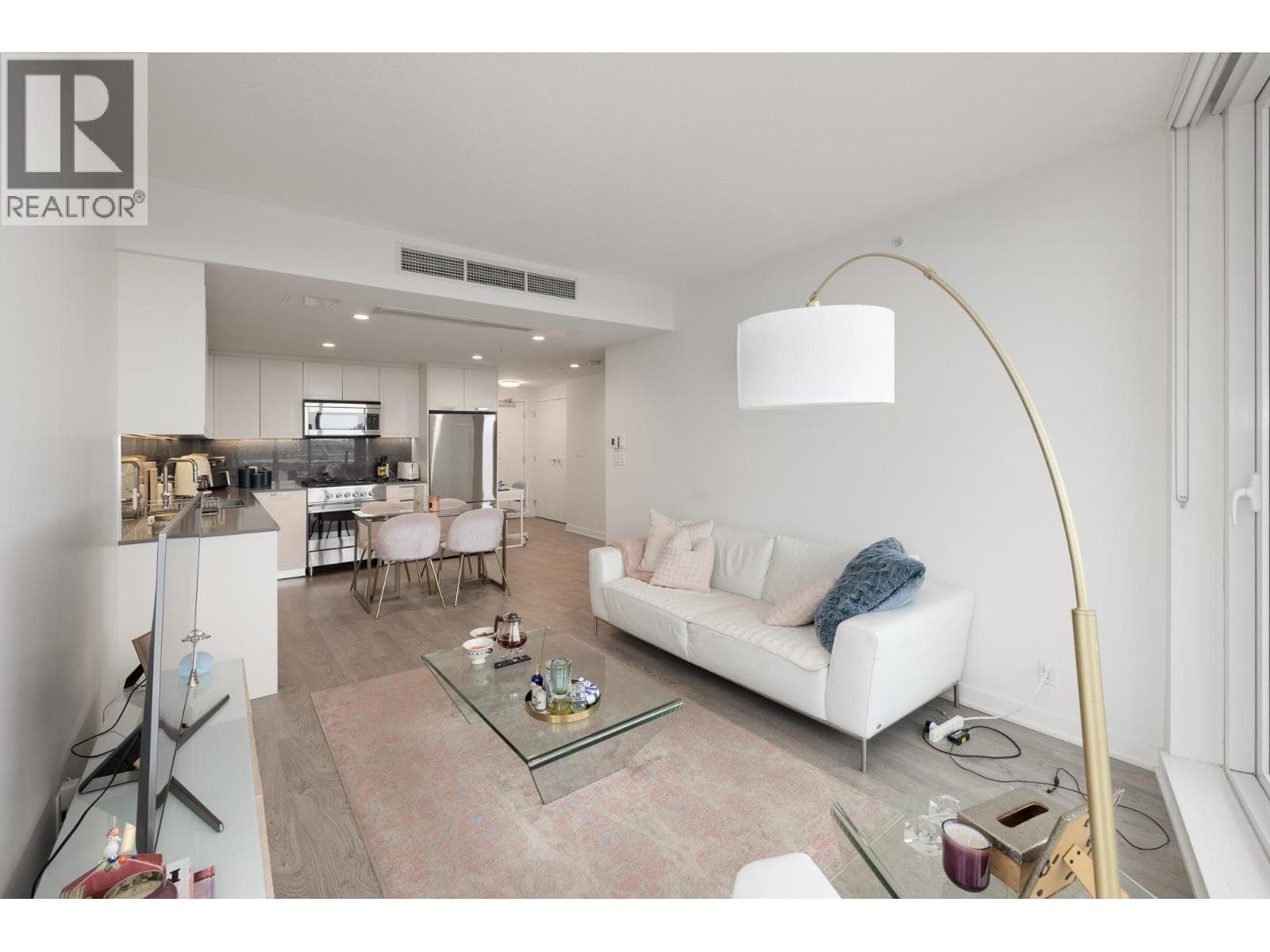 1705 1401 HUNTER STREET in Lower Lynn