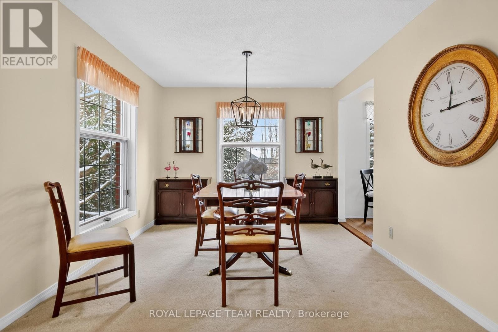 201 - 40 PEARL STREET in