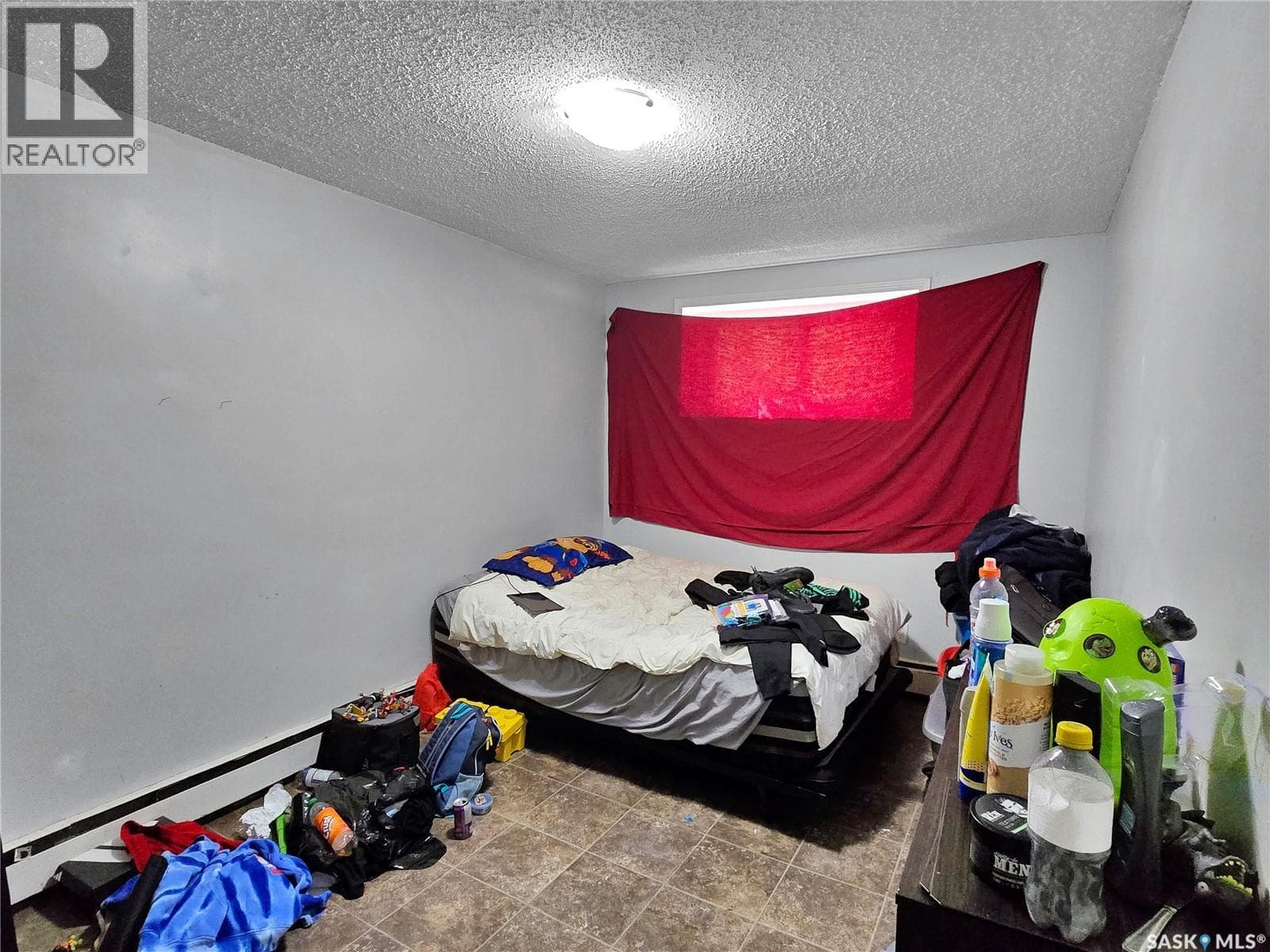 327 AVENUE WEST NORTH in