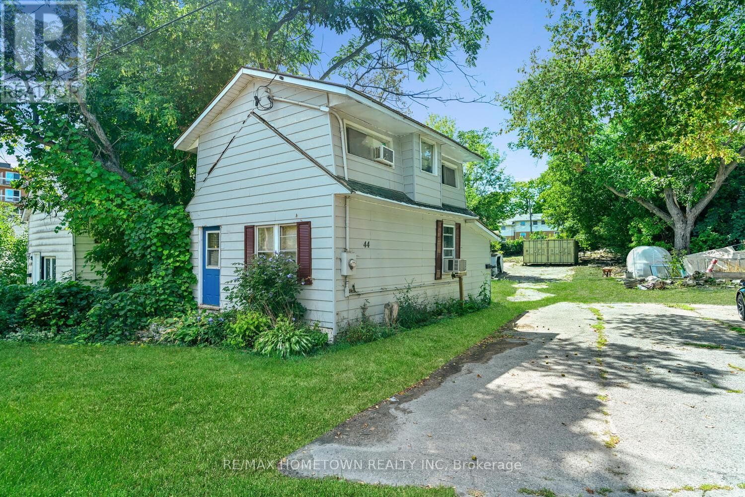 44 STEWART BOULEVARD in