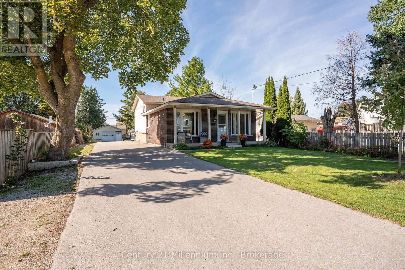 1980 6TH AVENUE E in