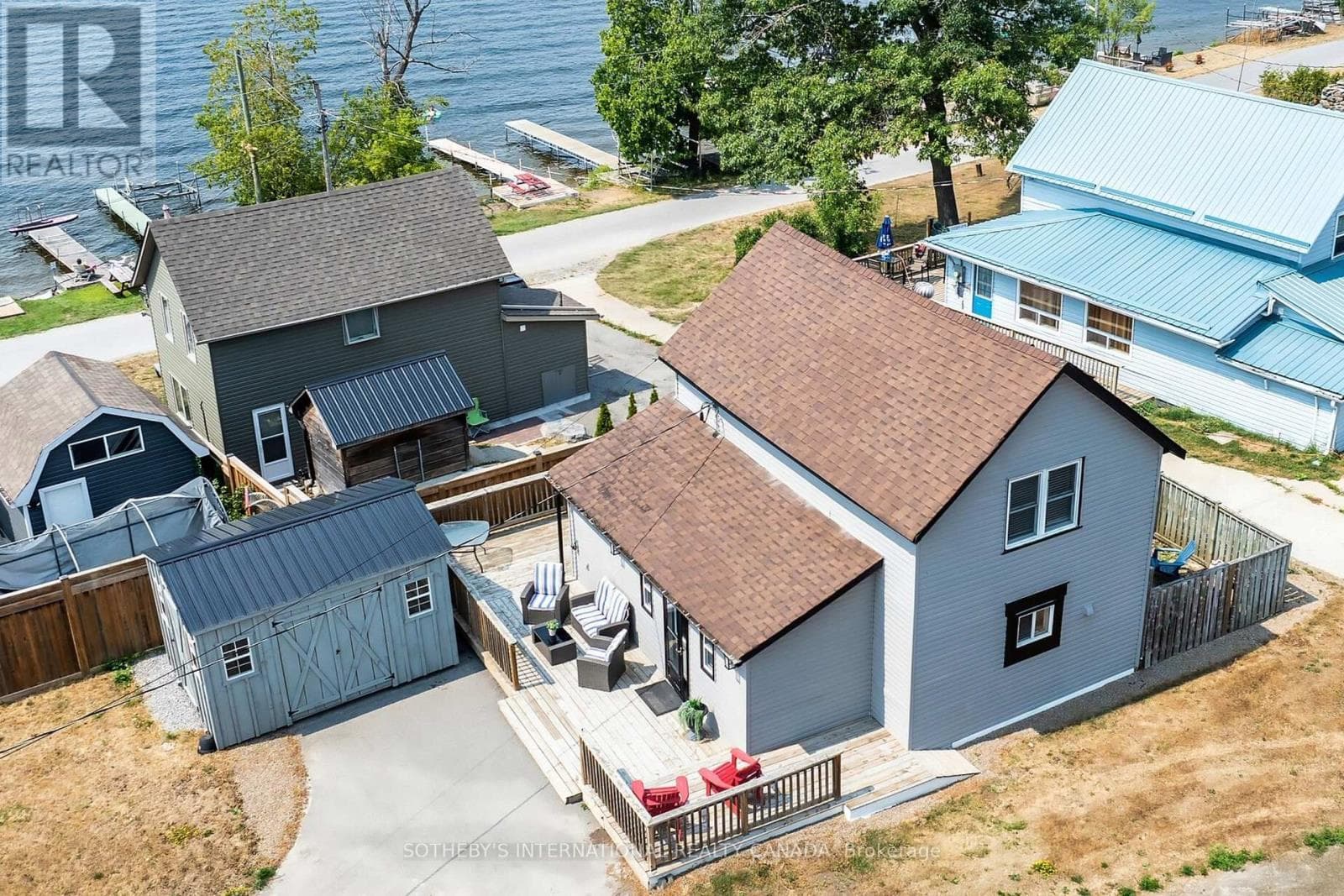 42 PAVILLION ROAD in Harvey