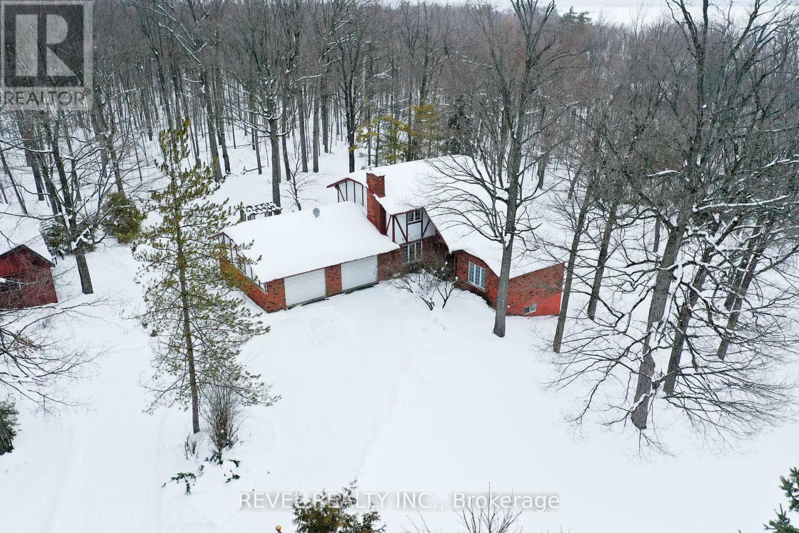 149 LAKEBREEZE ROAD in Fenelon