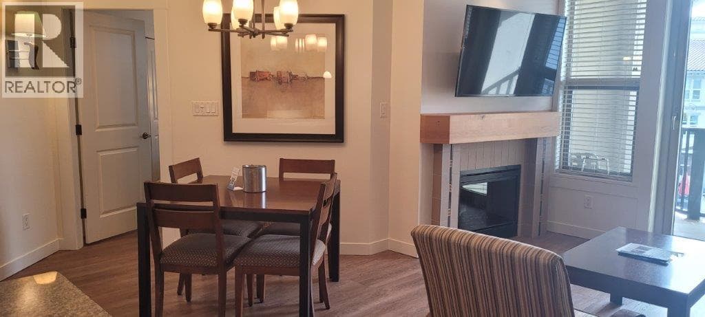 4200 Lakeshore Drive Unit# 205 in