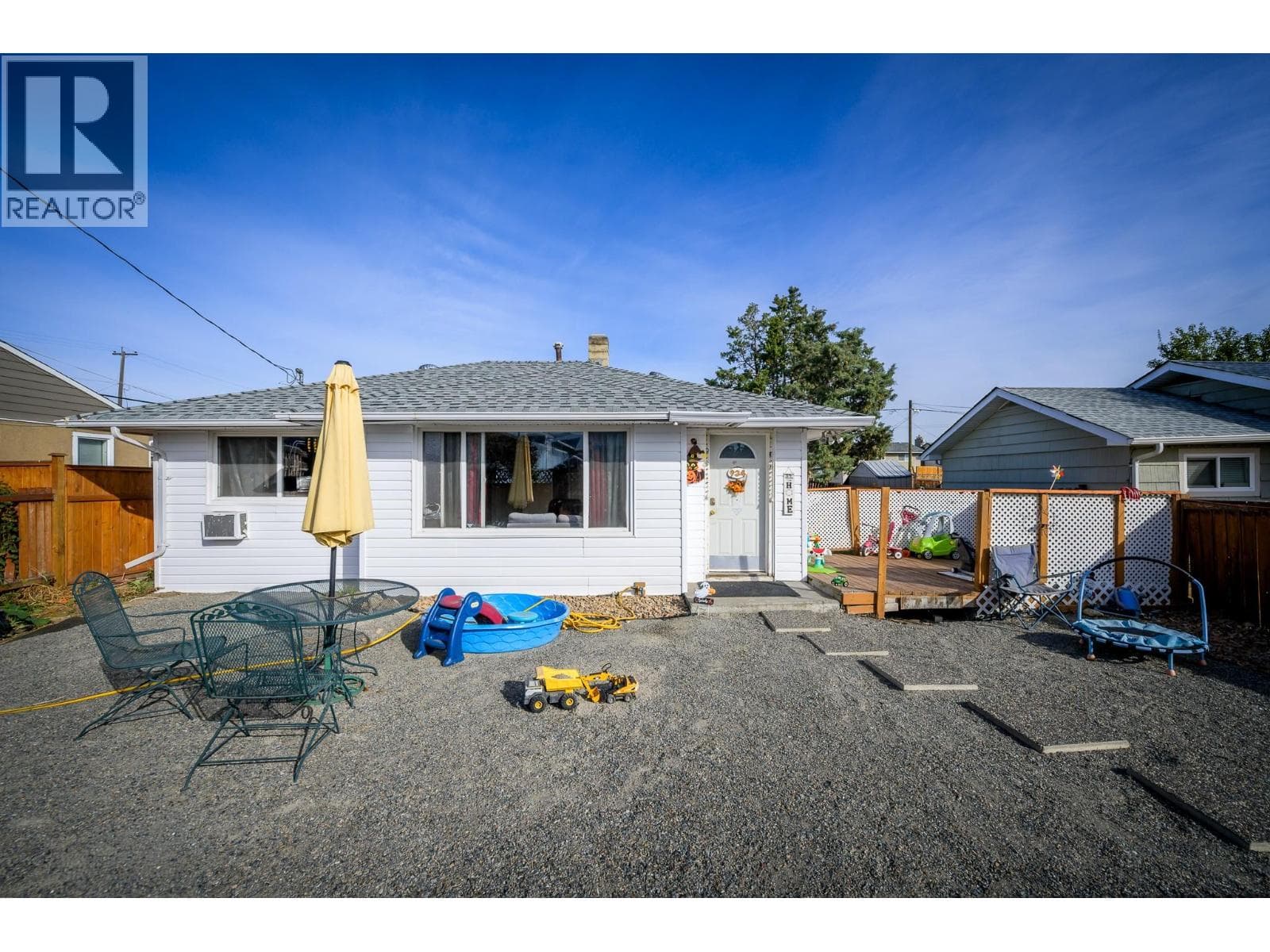 934 WESTMINSTER AVENUE in