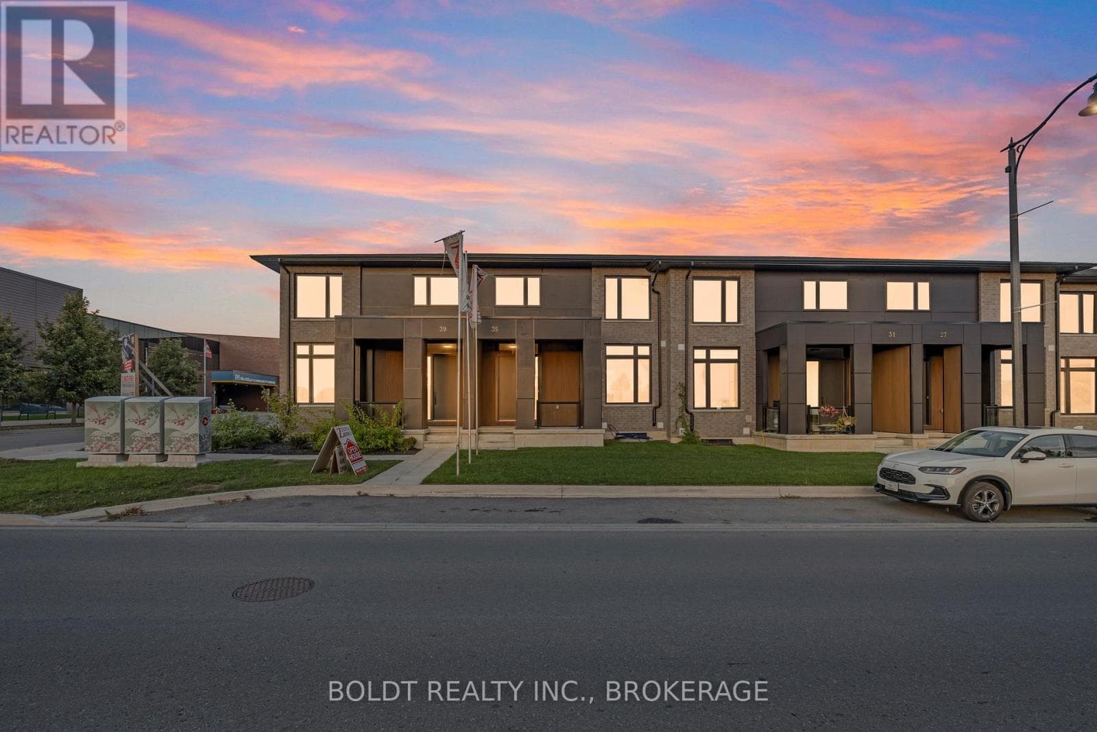 35 WELLSPRING WAY in