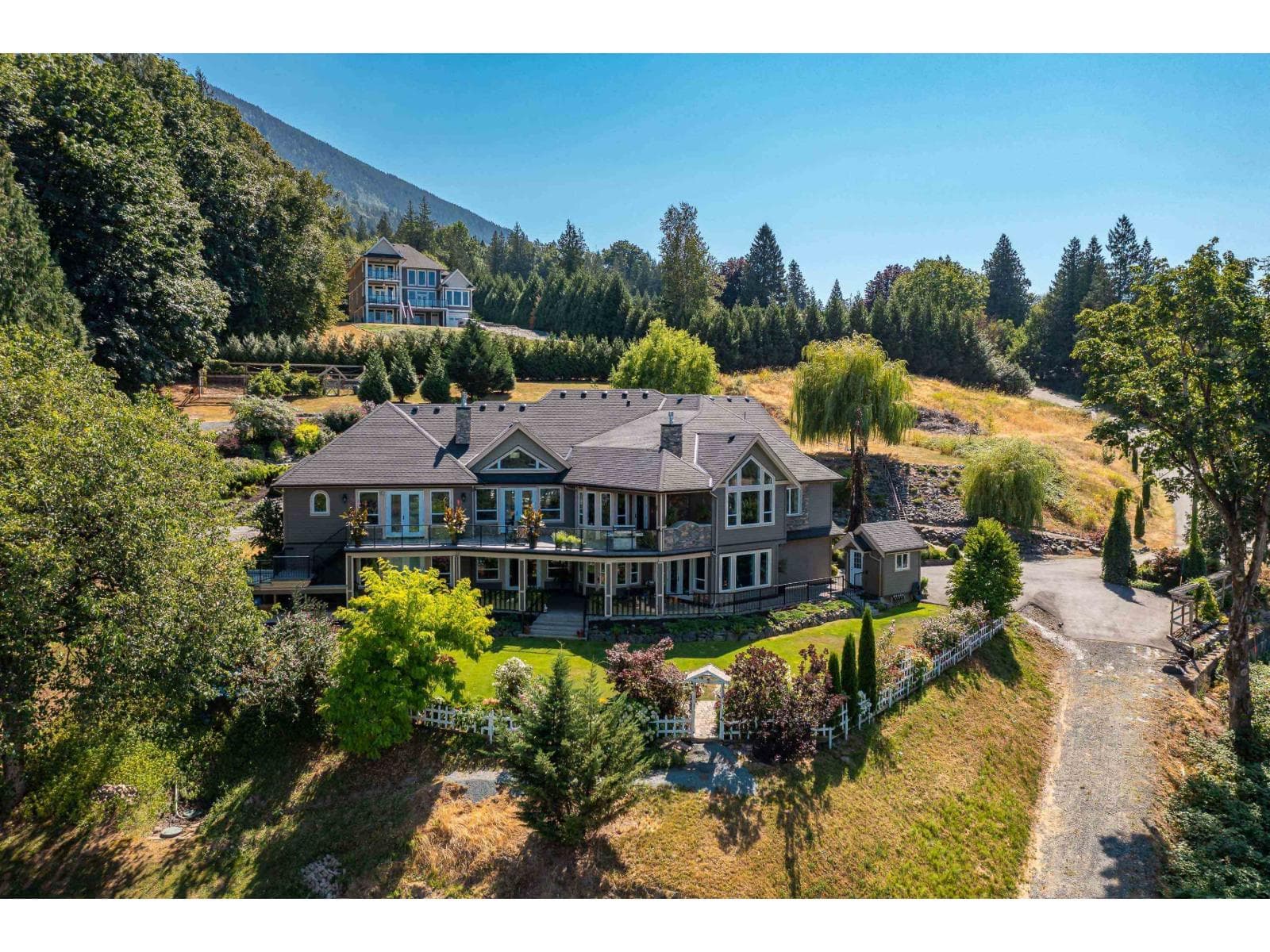 42395 HIGHLAND DRIVE, Majuba Hill in Yarrow