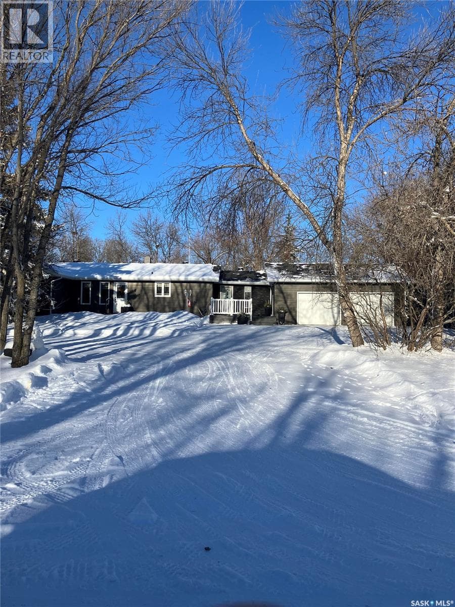 Elash Acreage in