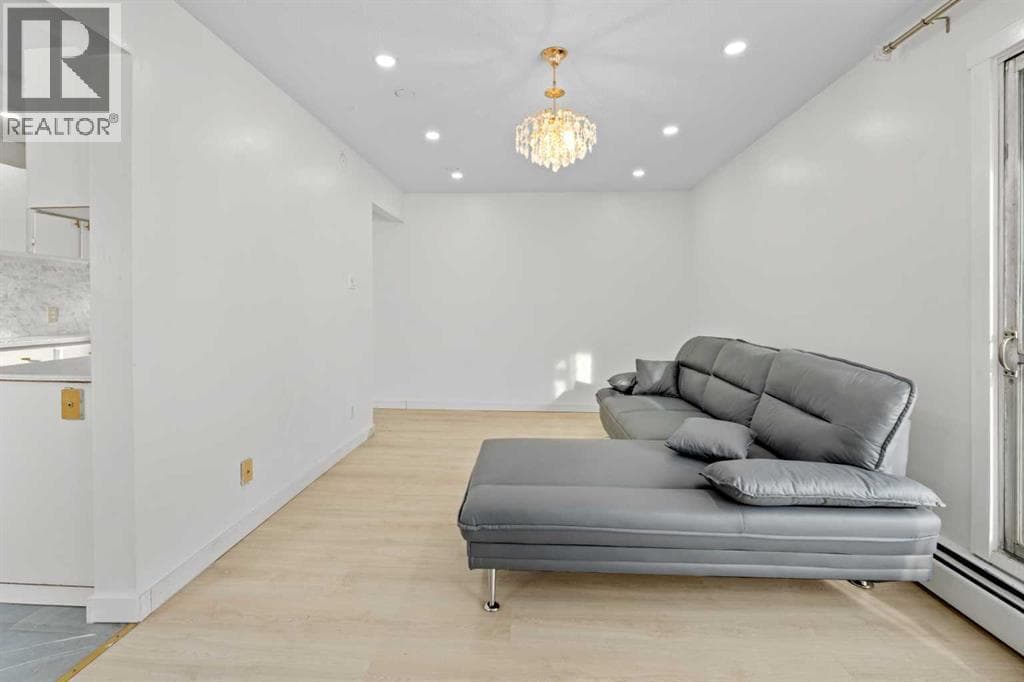 201, 4328 4 Street NW in HIGHLAND PARK