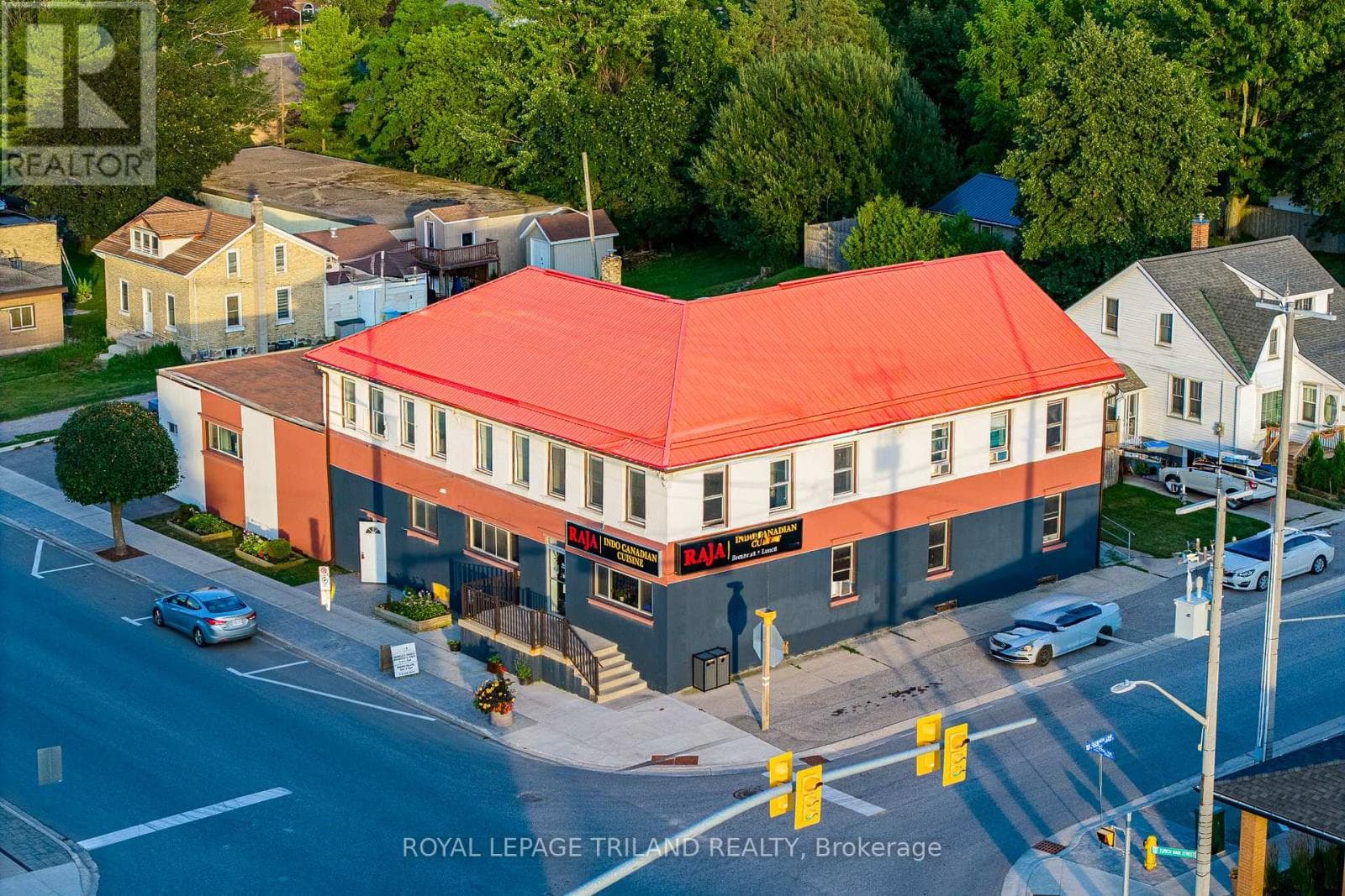 41 MAIN STREET E in