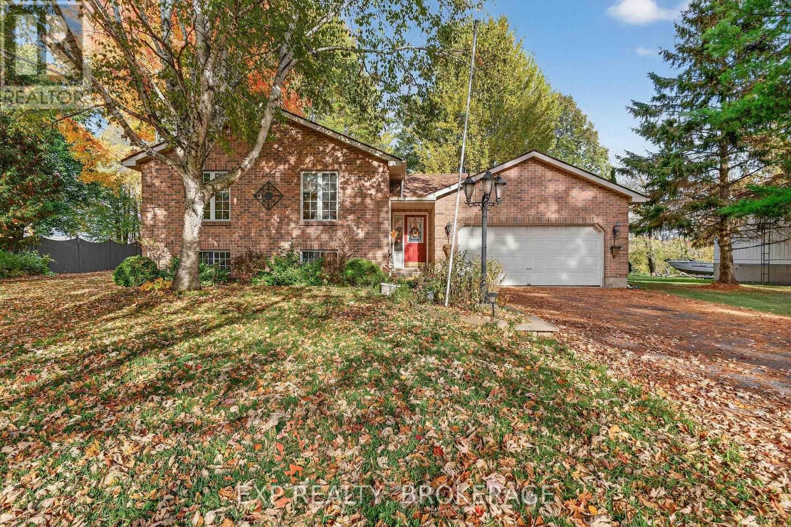 63 SOUTHWOOD CRESCENT in