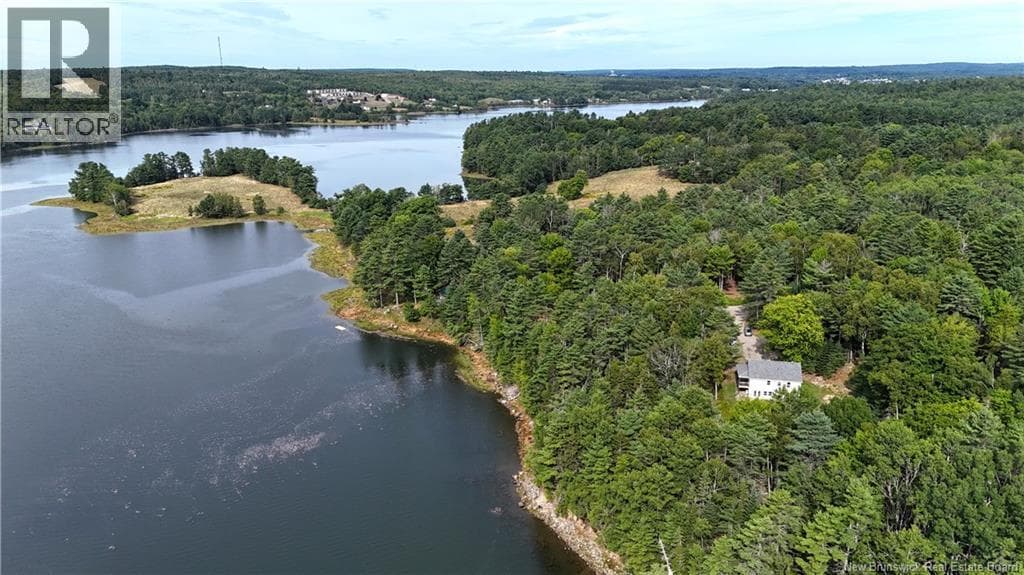135 Pine Point Road in