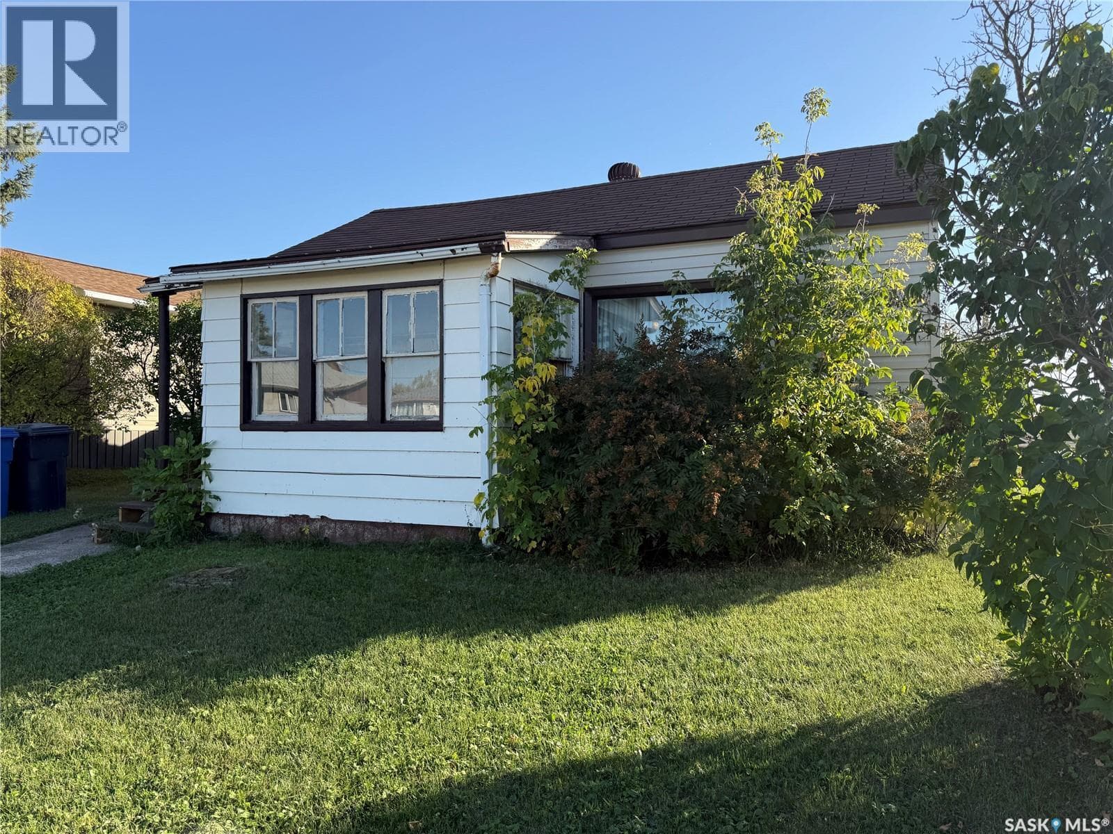 573 4TH AVENUE WEST in